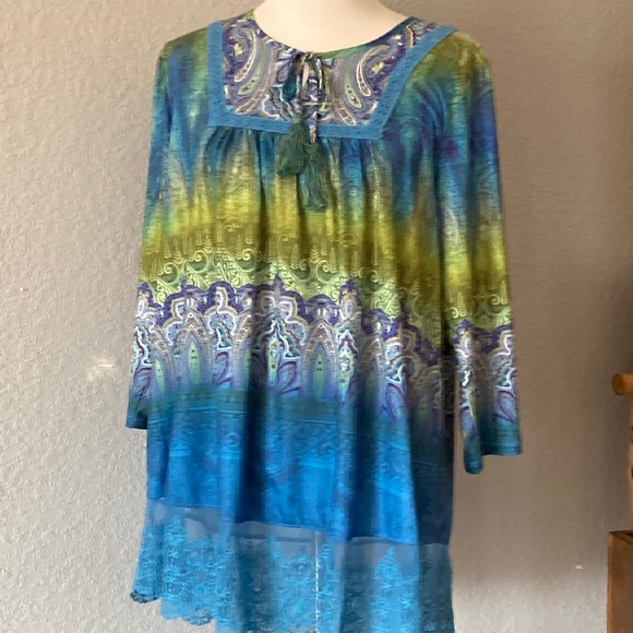 New One World live and let live top - Picture 1 of 6